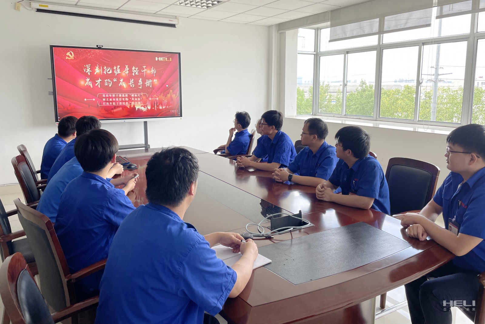 1a357fac6bf5cf85b08452f8b6be3e97.jpg 1a357fac6bf5cf85b08452f8b6be3e97.jpg