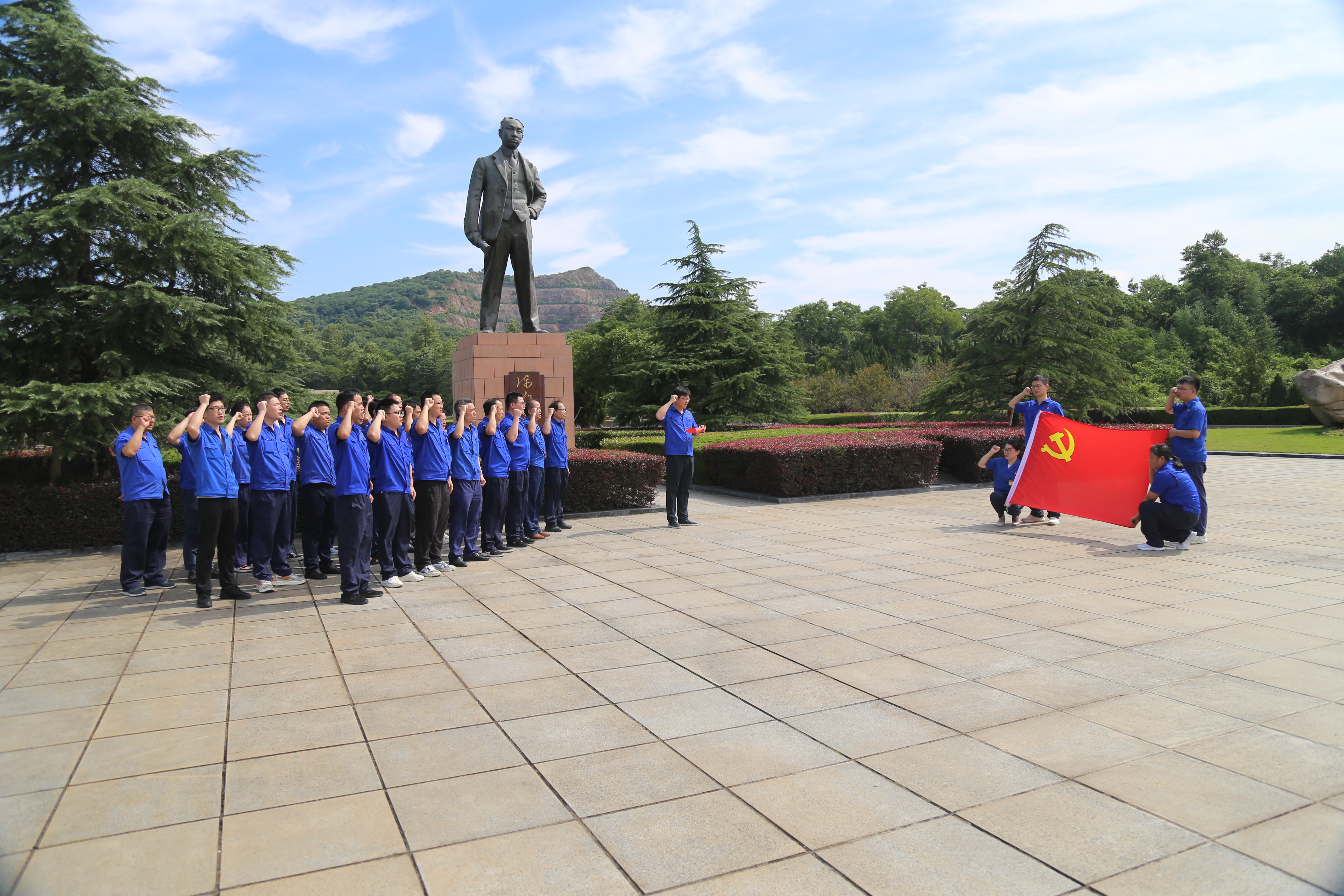 重溫入黨誓詞.JPG 重溫入黨誓詞.JPG